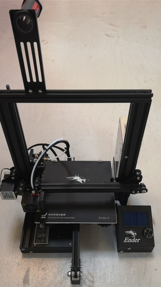 En 3D printer i mærket Creality Ender 3